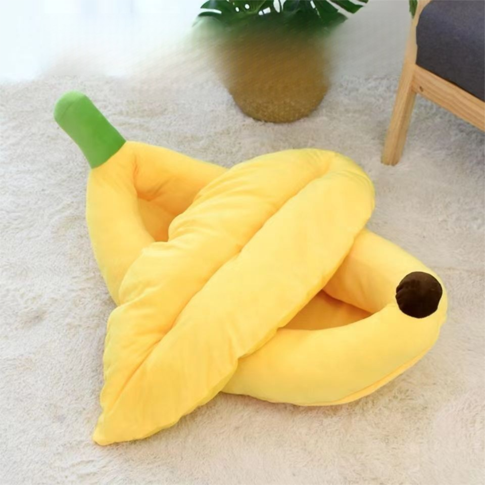 Banana boat pet bed
